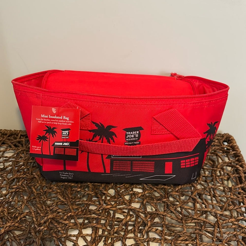 Brand new Trader Joe’s Mini insulated tote